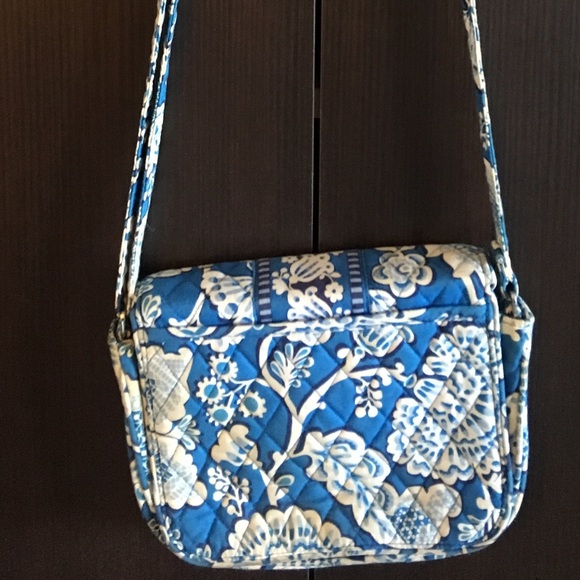Vera Bradley Adjustable Crossbody Bag - Picture 3 of 3